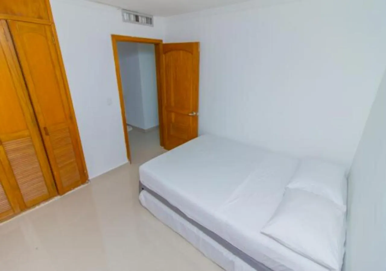 Apartamento Familiar Con Piscina En Gaira Santa Marta Colombia